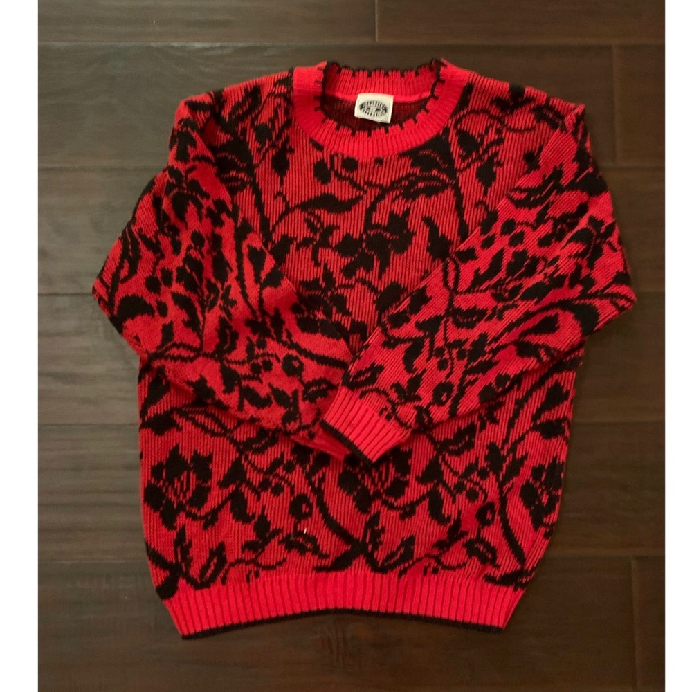 Vintage Red Sweater size M-L